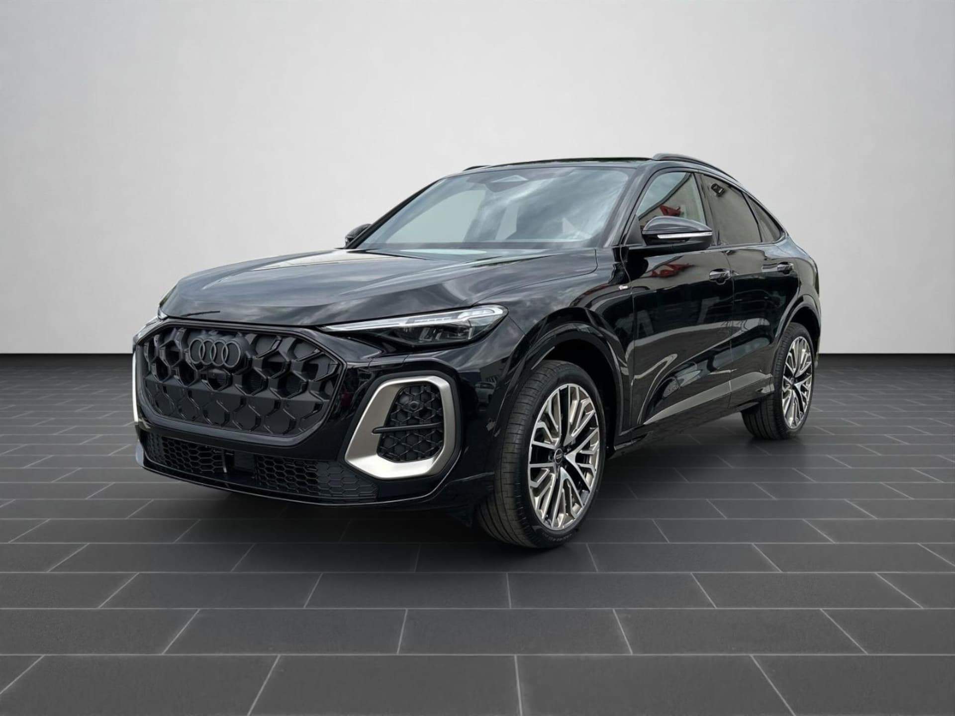 Audi Q5 Sportback edition one