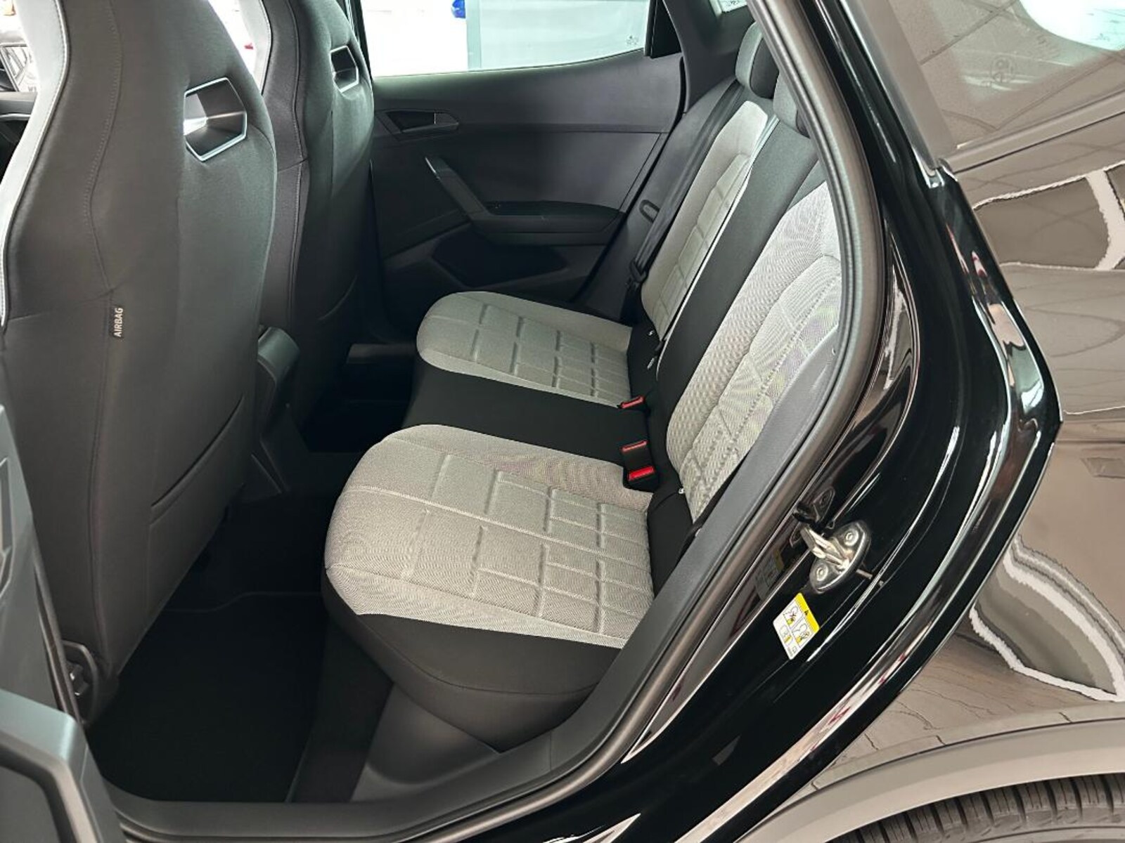 SEAT Arona – Bild 8