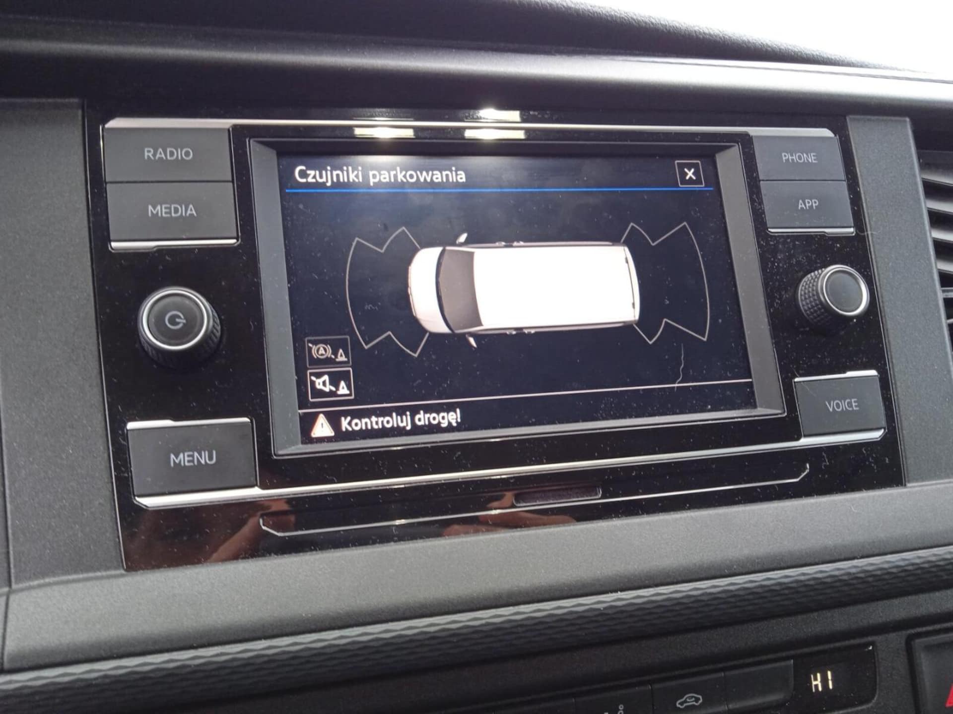 Volkswagen Caravelle 6.1 długi roztaw osi S