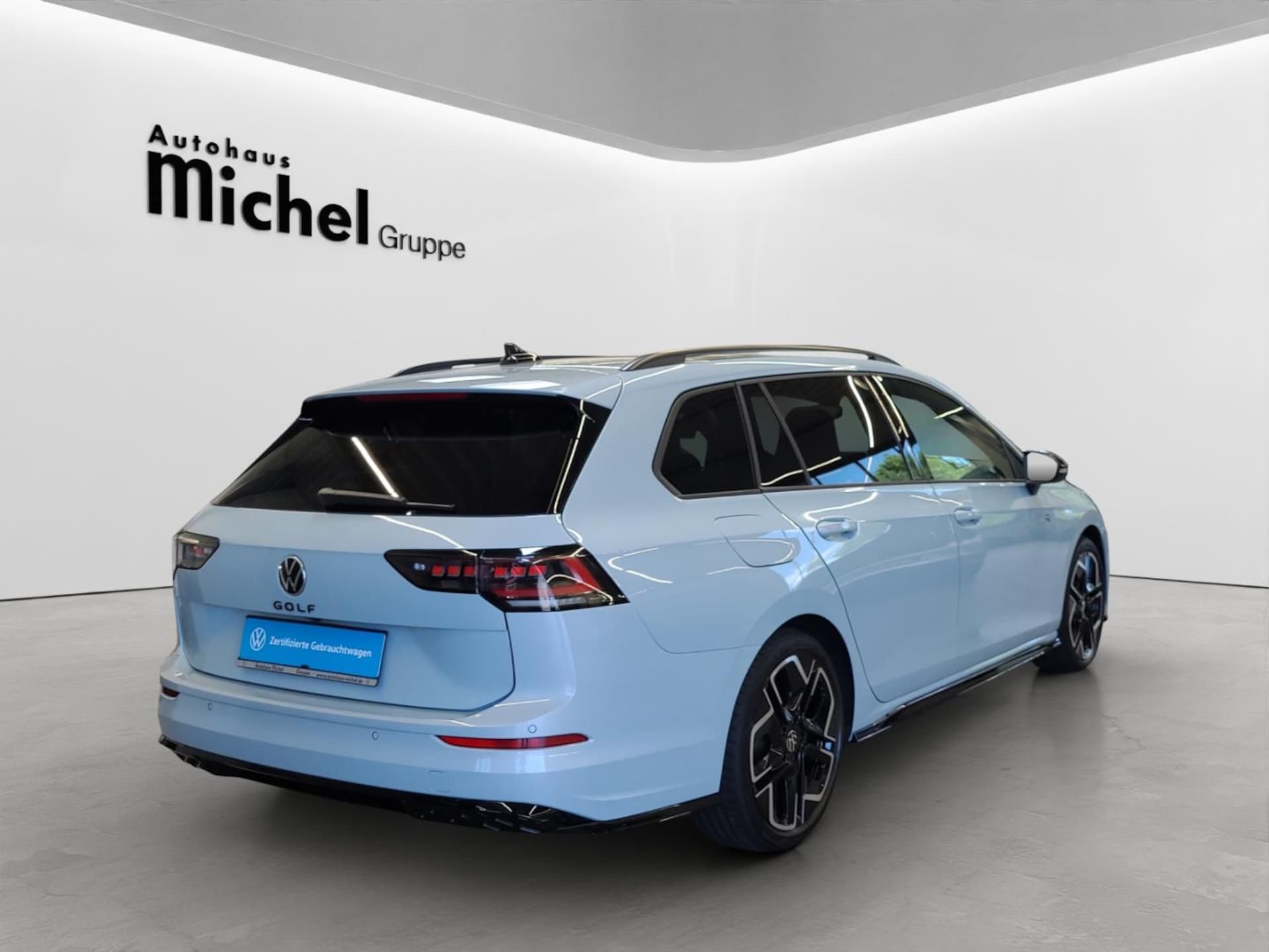 Volkswagen Golf Variant R-Line