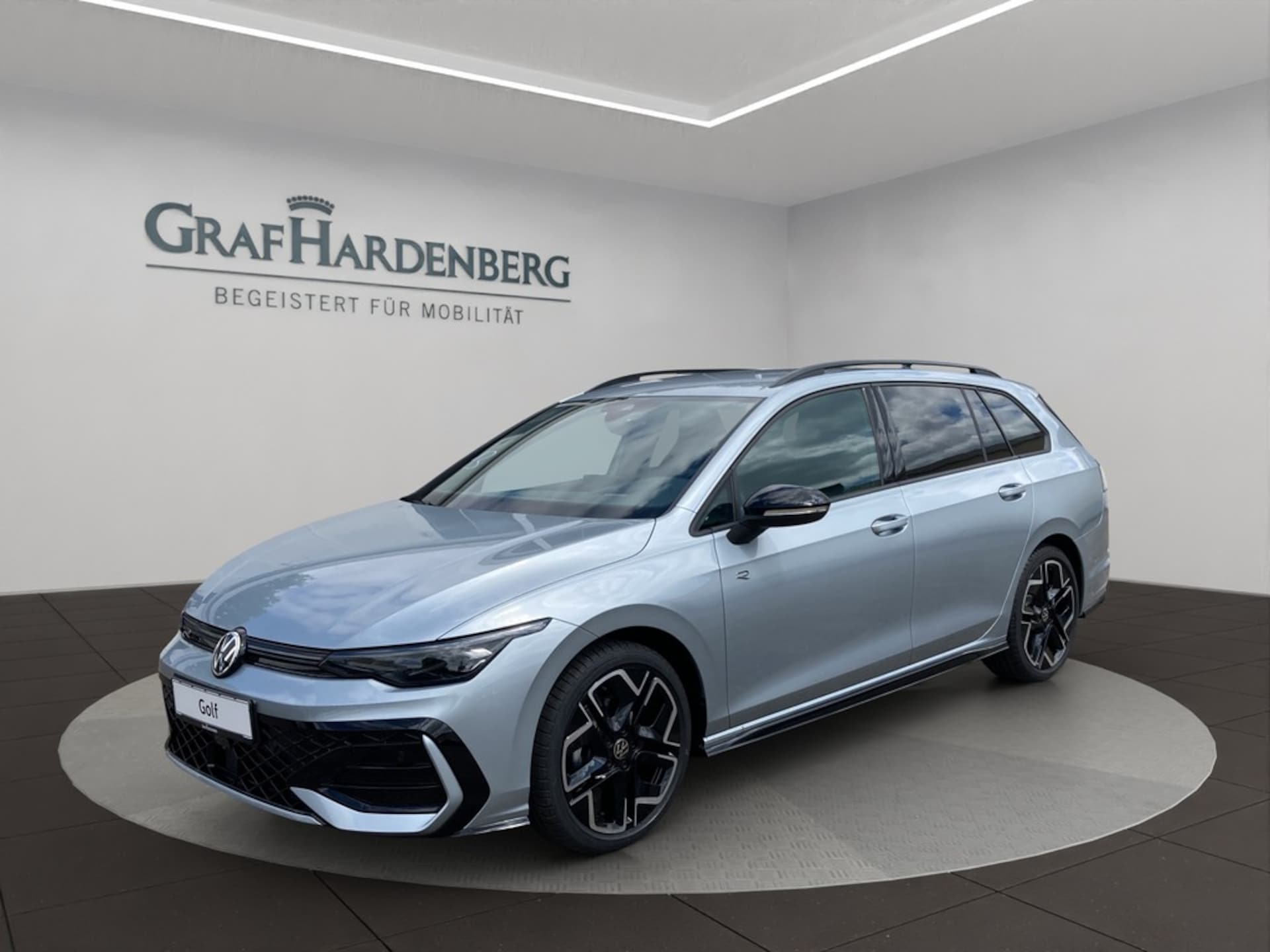Volkswagen Golf Variant R-Line