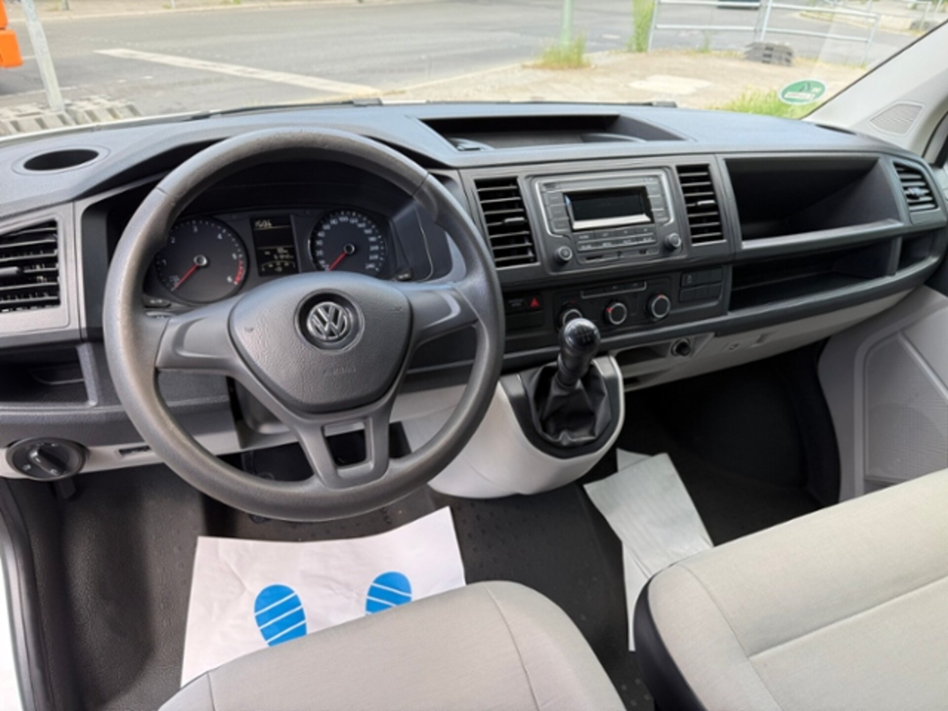 Volkswagen T6 Transporter Kasten langer Radstand
