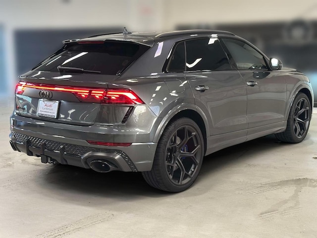 2026 Audi RS Q8 SUV performance