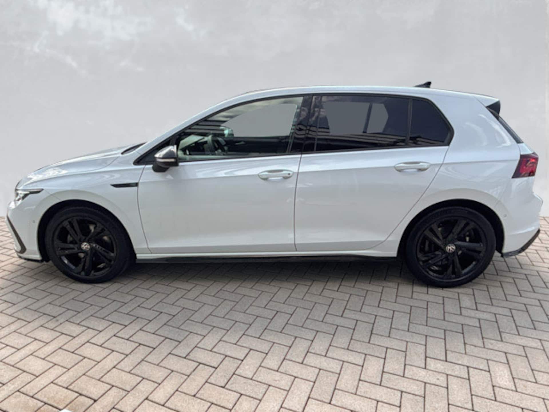 Volkswagen Golf R-Line