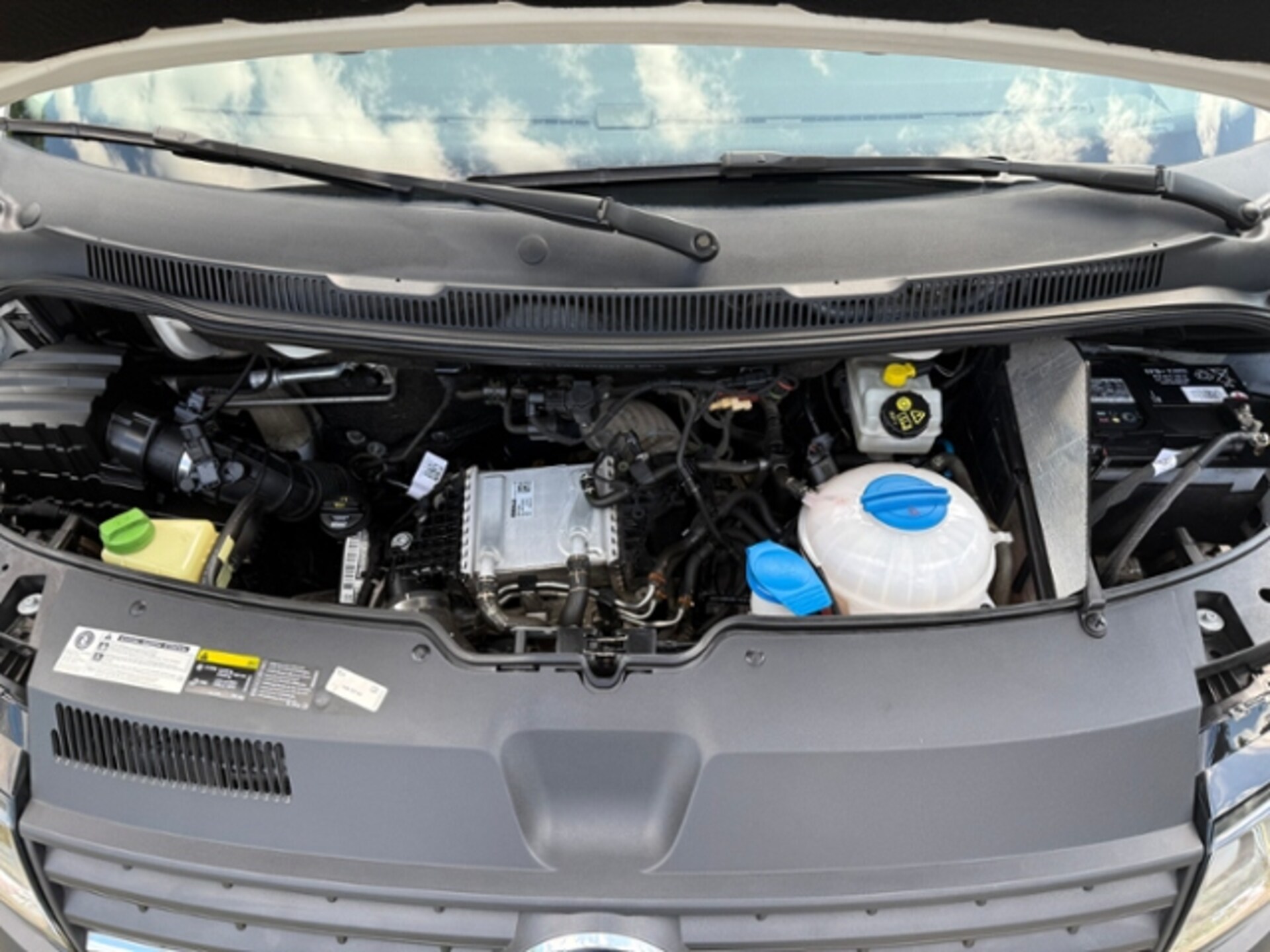 Volkswagen T6 Transporter Kasten langer Radstand