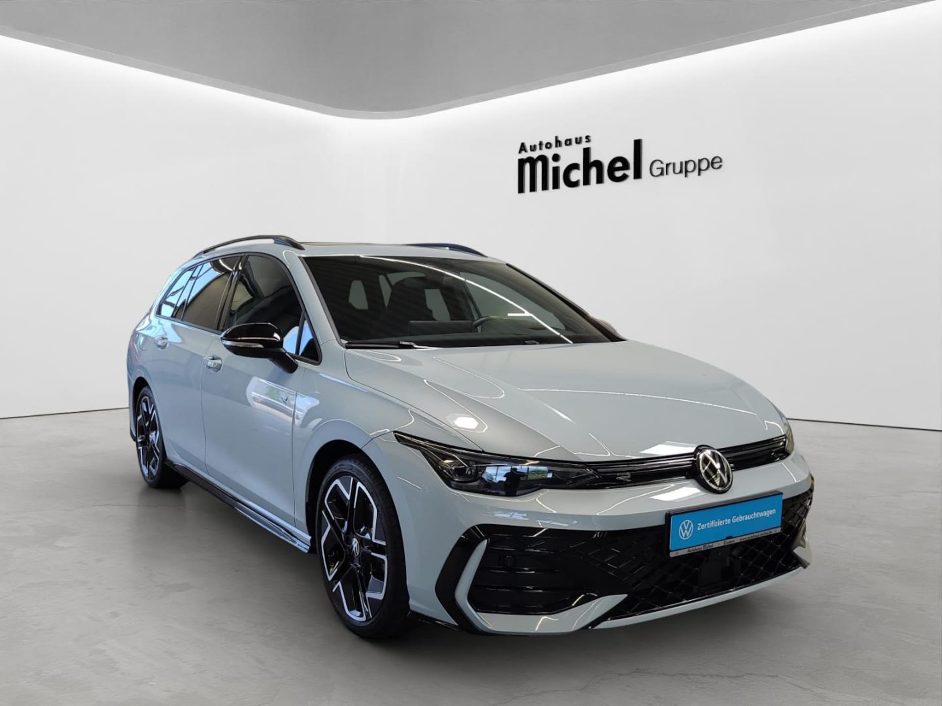 Volkswagen Golf Variant R-Line