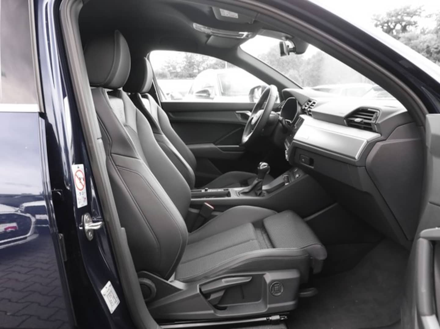 Bild über Audi Q3 Sportback S line 35 TFSI S tronic - für weitere Informationen kontaktieren Sie den Audi Partner
