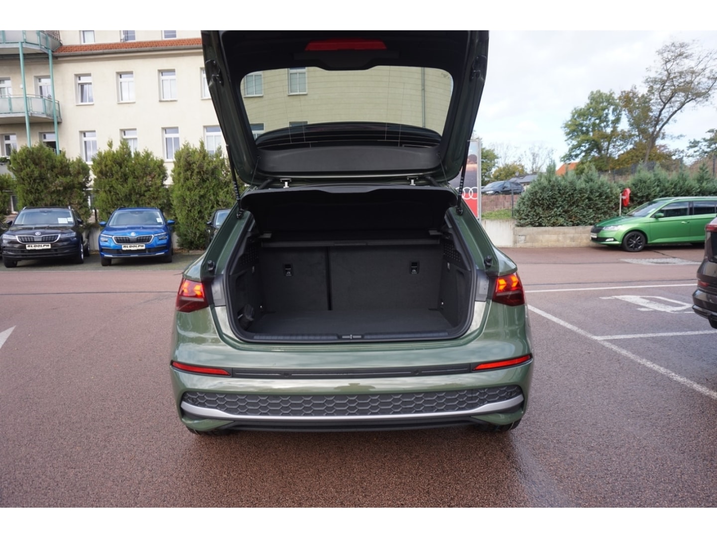 Bild über Audi A3 Sportback 30 TFSI S tronic - für weitere Informationen kontaktieren Sie den Audi Partner