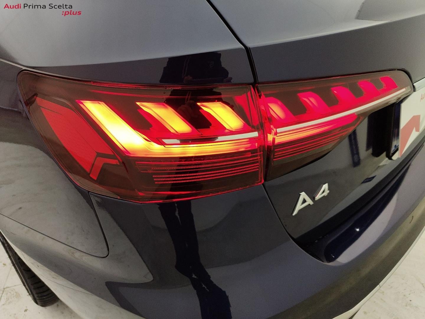 Immagine di Audi A4 Avant S line edition 35 TDI 120 kW (163 CV) S tronic - Vista: for more details contact your dealer