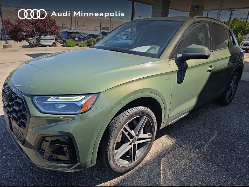 2023 Audi Q5 55 e Premium Plus's photo