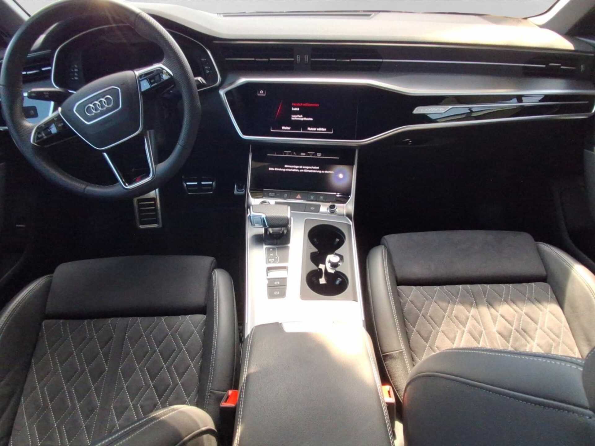 Audi S6 Avant