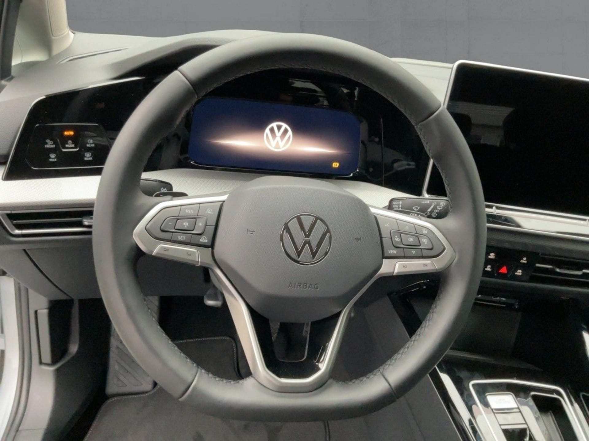 Volkswagen Golf Style
