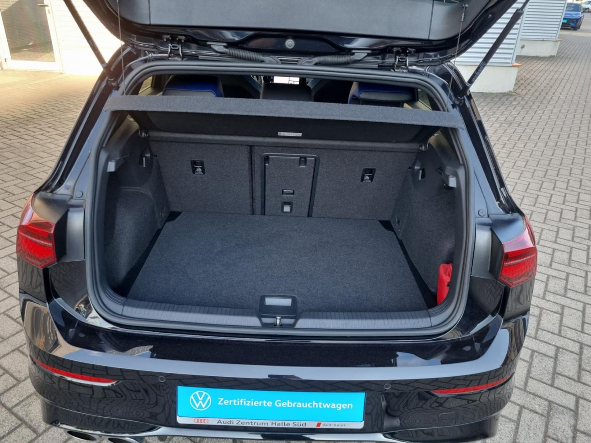 Volkswagen Golf R