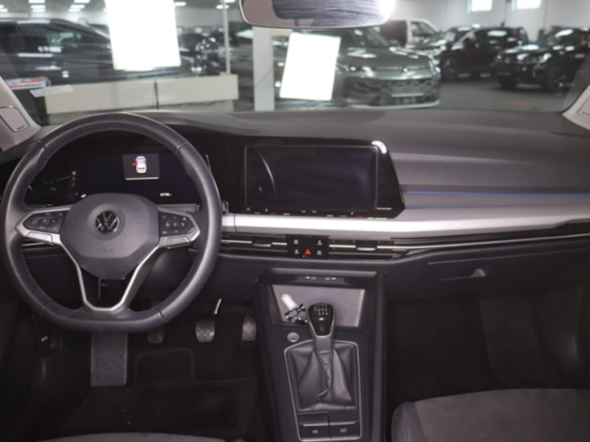 Volkswagen Golf Life