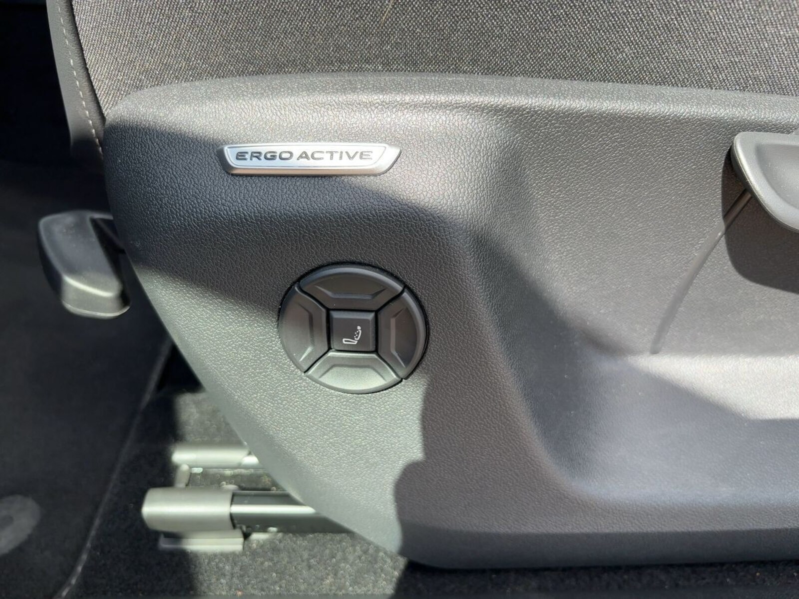Volkswagen Tiguan – Bild 13