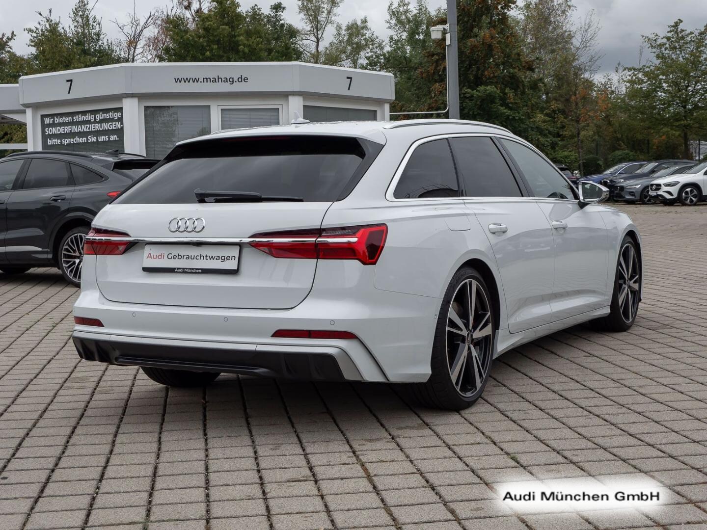 Bild über Audi S6 Avant TDI quattro tiptronic - für weitere Informationen kontaktieren Sie den Audi Partner