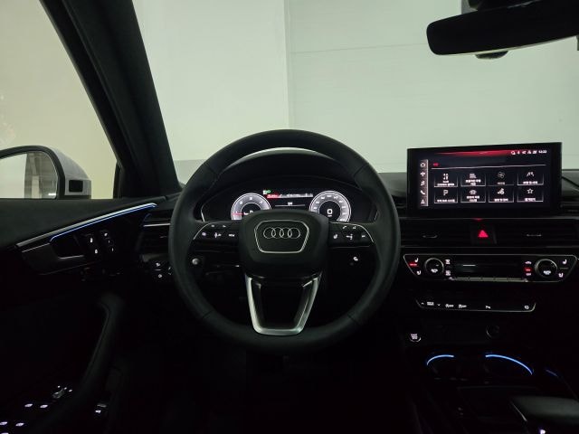 Audi A4 9