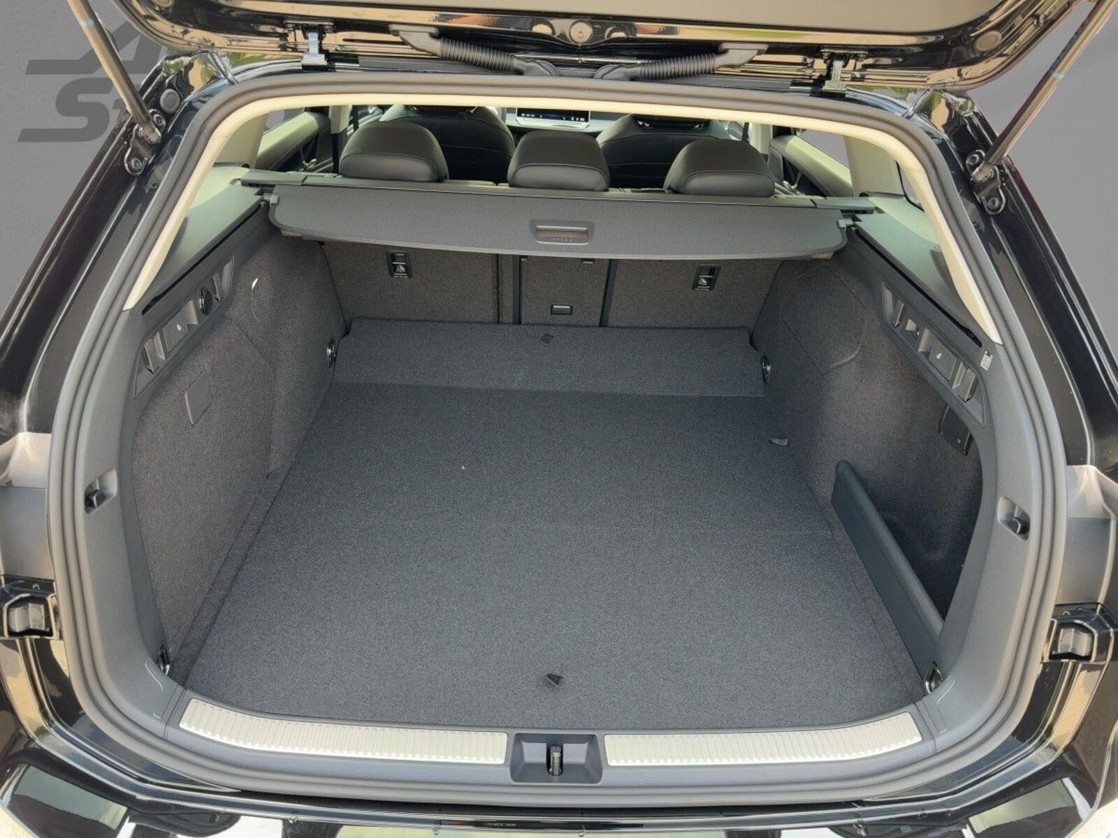 Volkswagen Passat – Bild 6