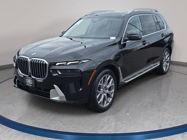 Photo of 2024 BMW X7 