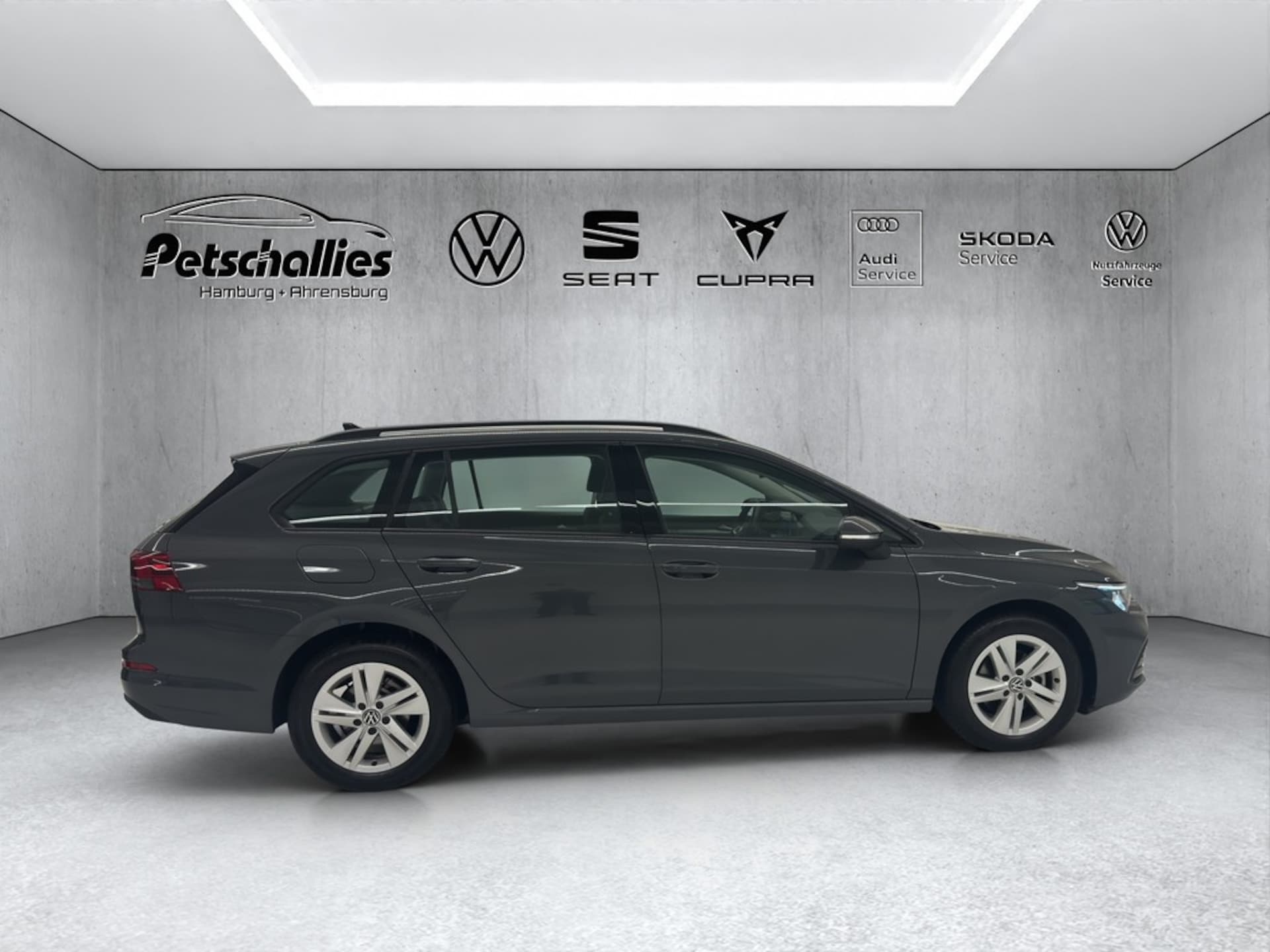 Volkswagen Golf Variant Life