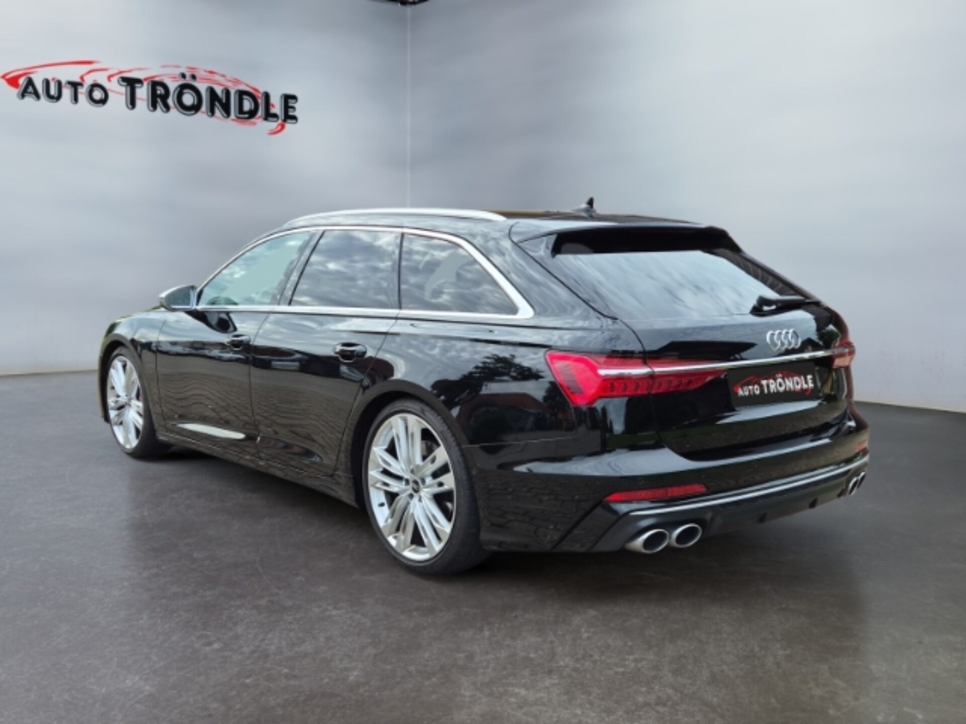 Audi S6 Avant