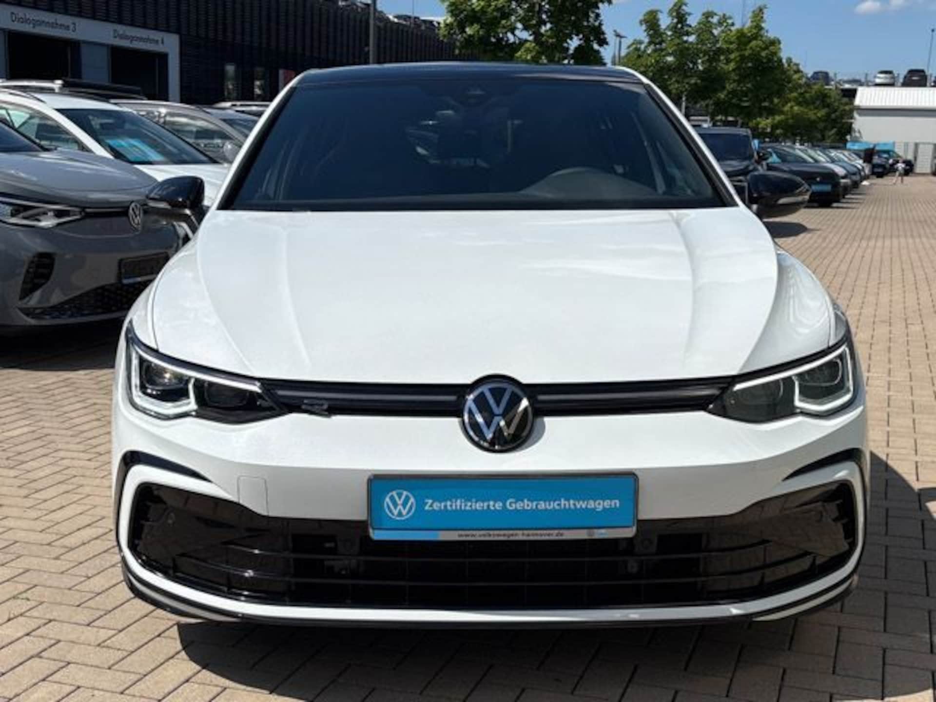 Volkswagen Golf R-Line