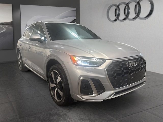 Image de {{modelName}} 2024 Audi Q5 TFSI e