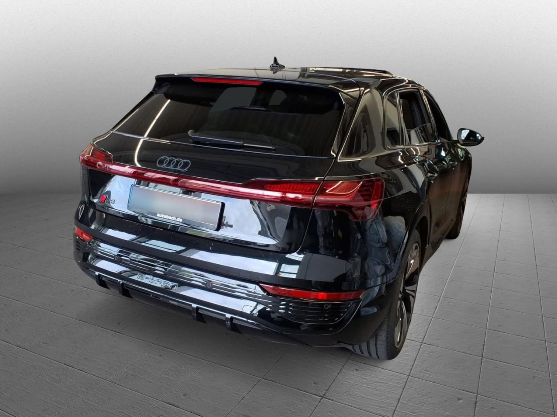 Audi Q8 e-tron S line