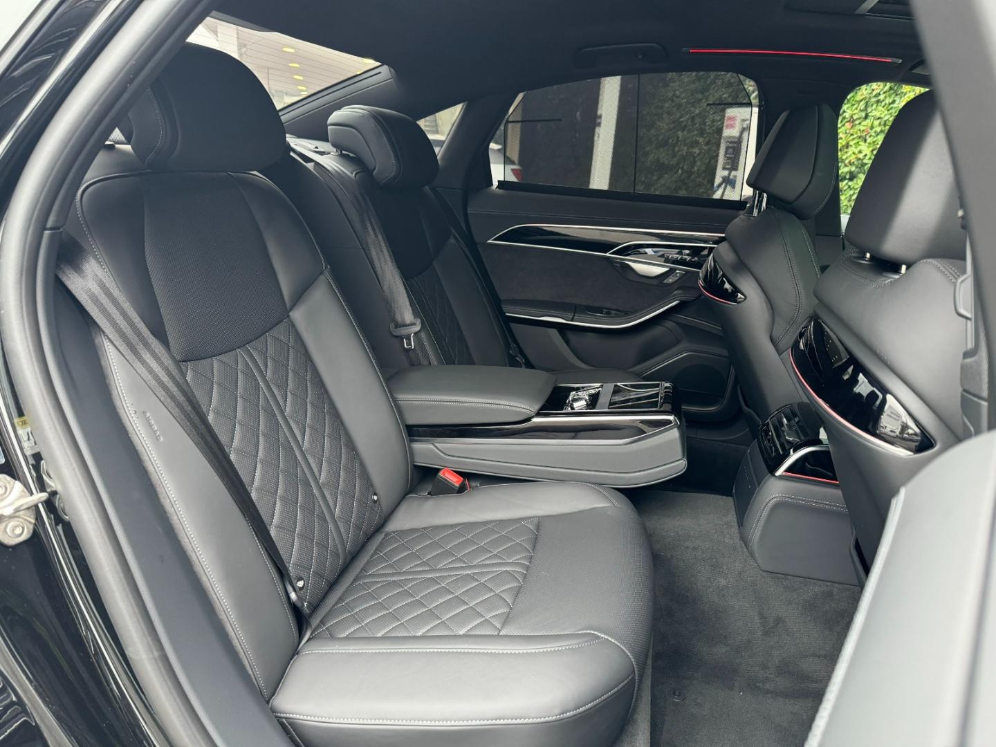 Audi A8 TFSI e