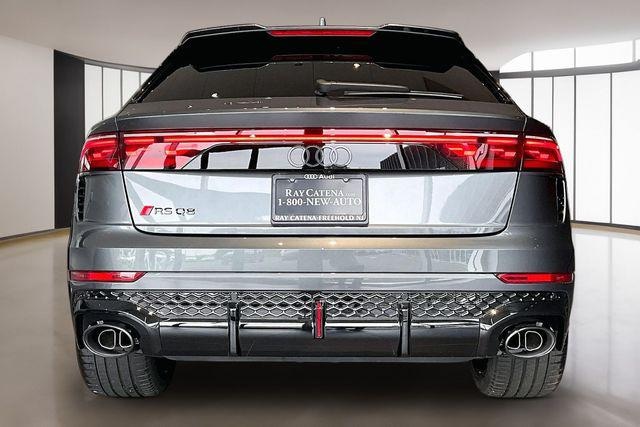 2026 Audi RS Q8 SUV performance
