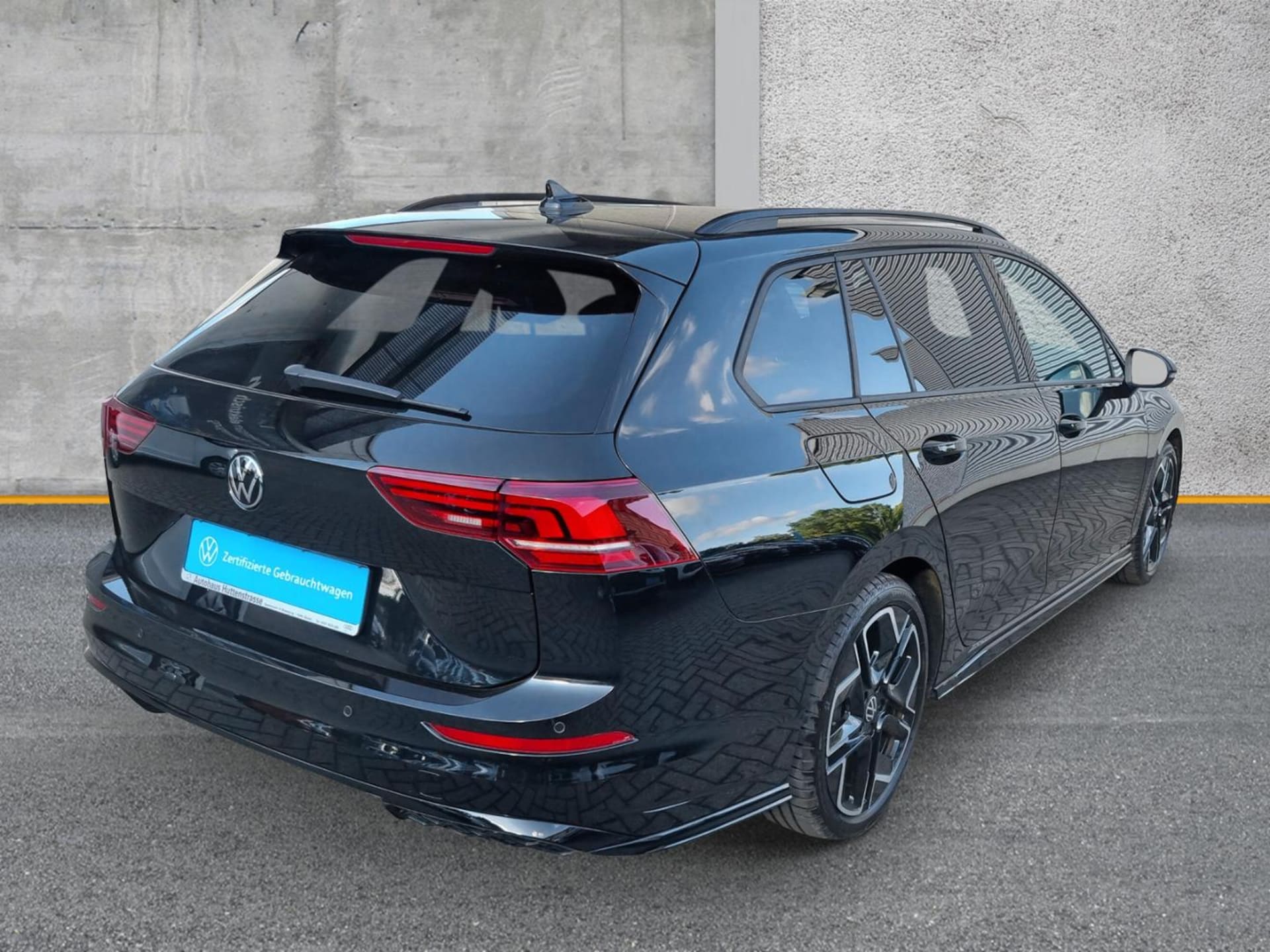 Volkswagen Golf Variant R-Line
