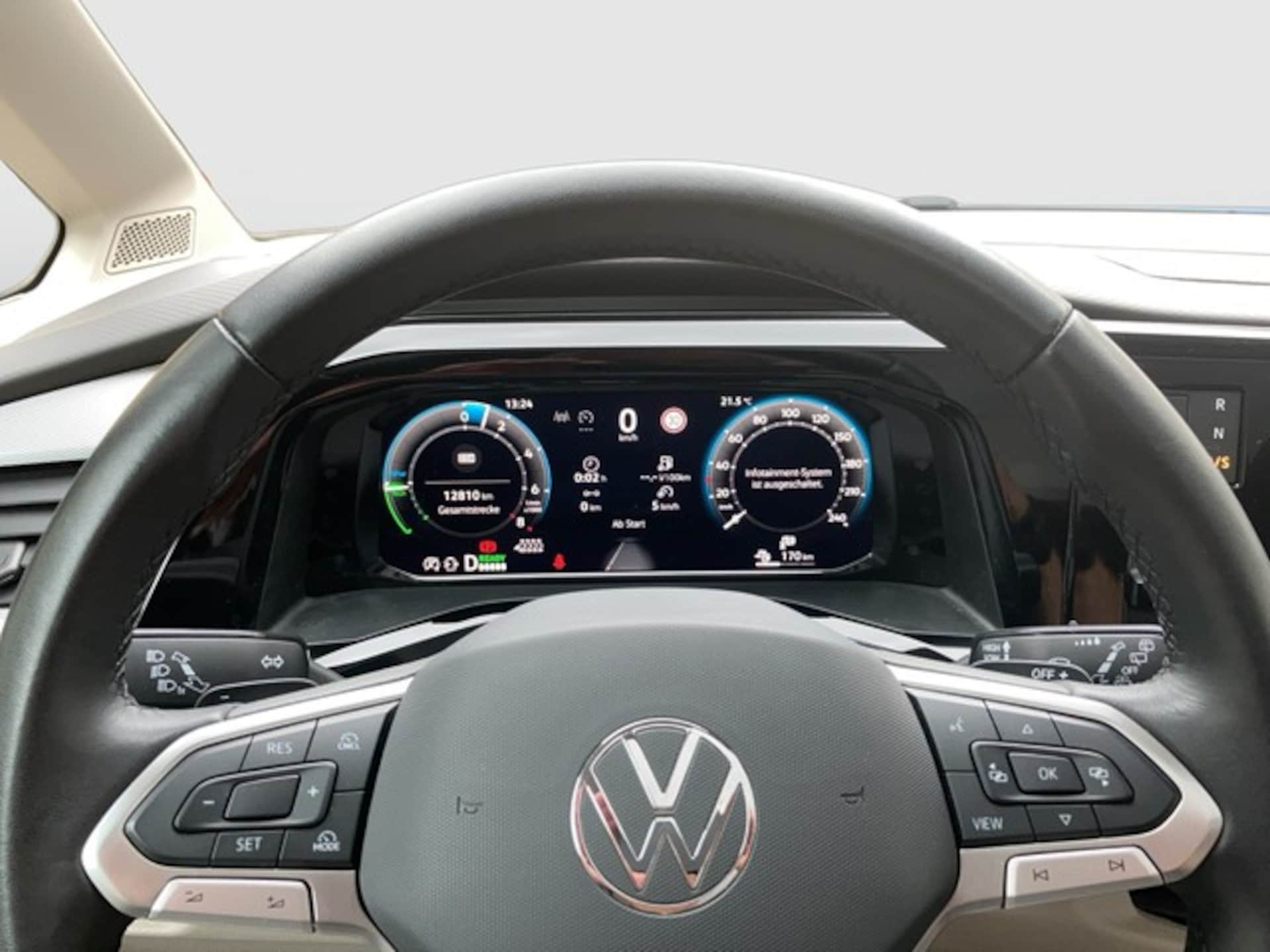 Volkswagen Multivan Basis-Modell