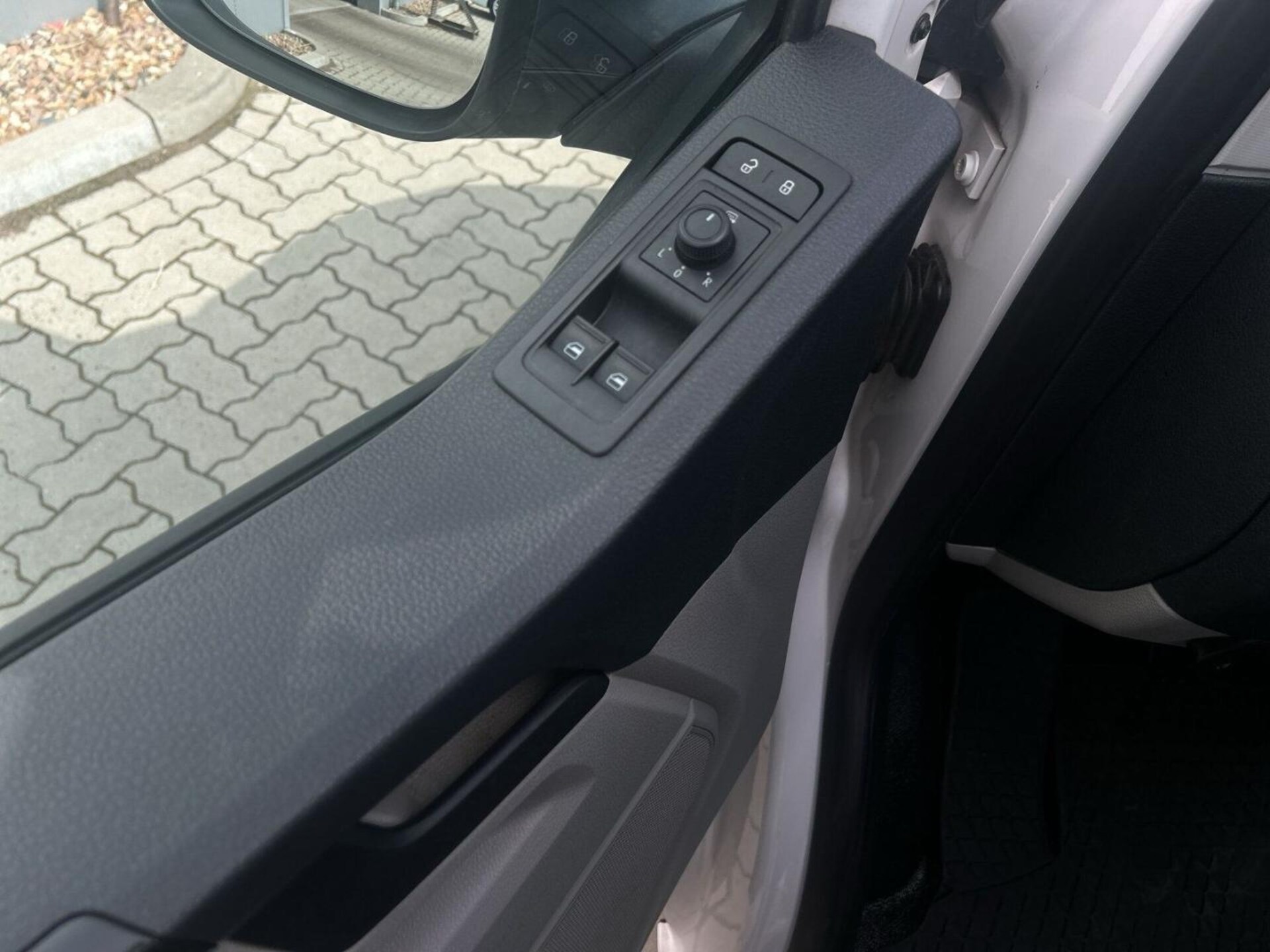 Volkswagen T6 Transporter Kasten kurzer Radstand