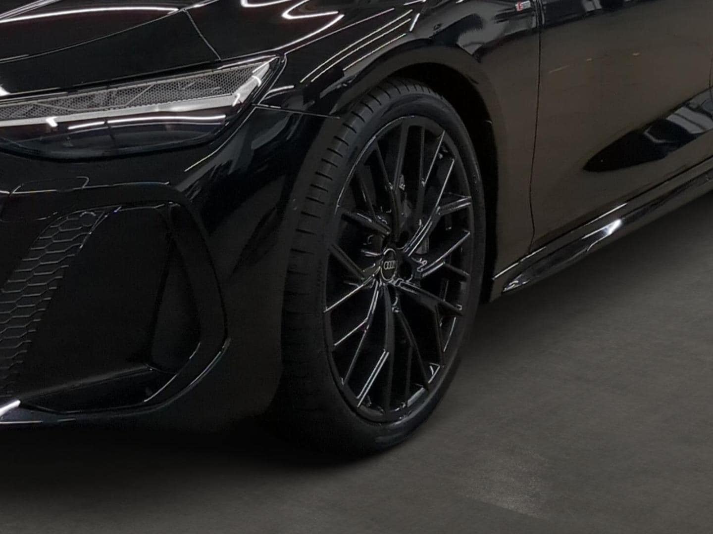 Bild über Audi A6 Avant edition one TDI quattro 150 kW S tronic - für weitere Informationen kontaktieren Sie den Audi Partner