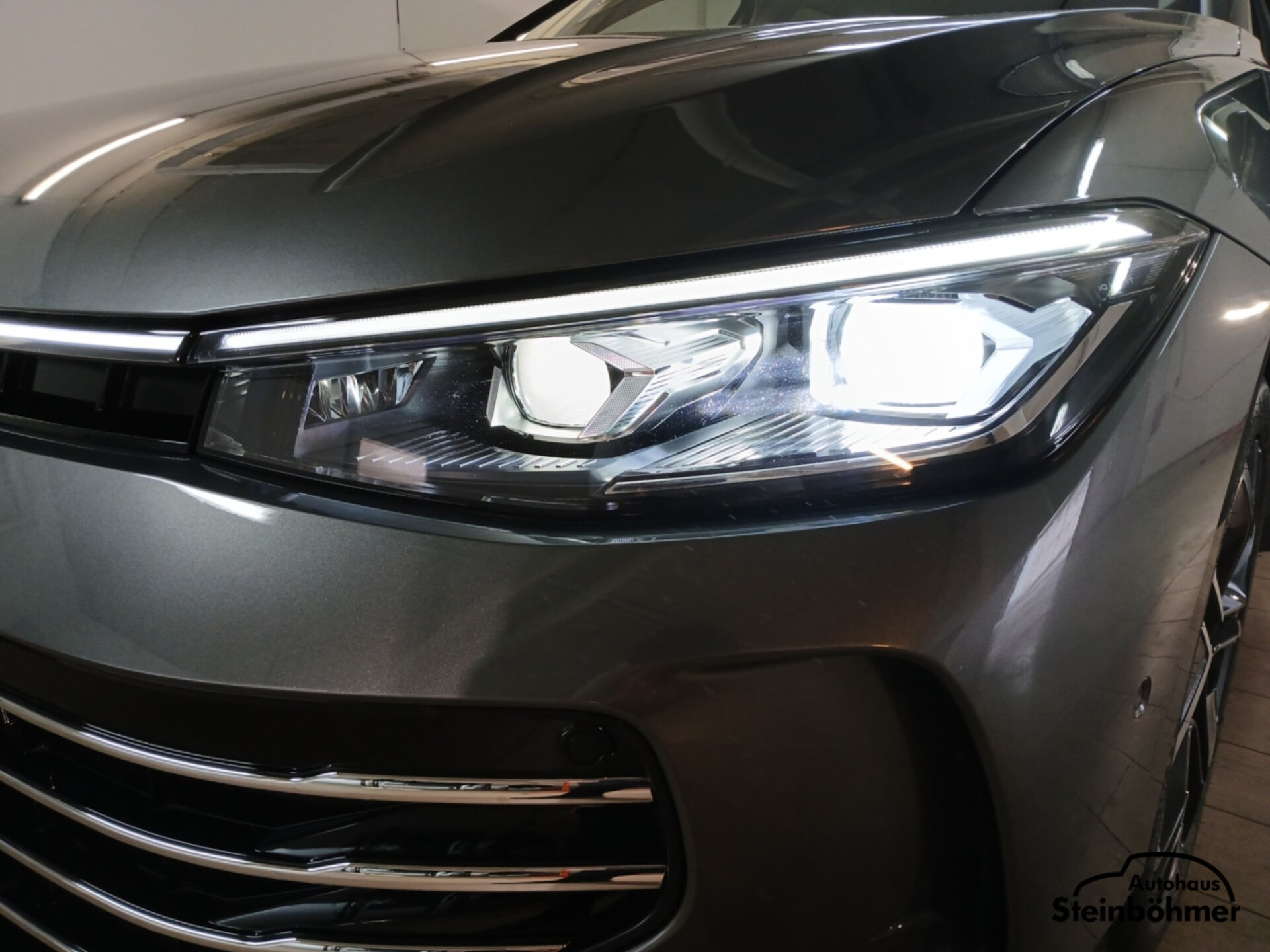 Volkswagen Passat Elegance