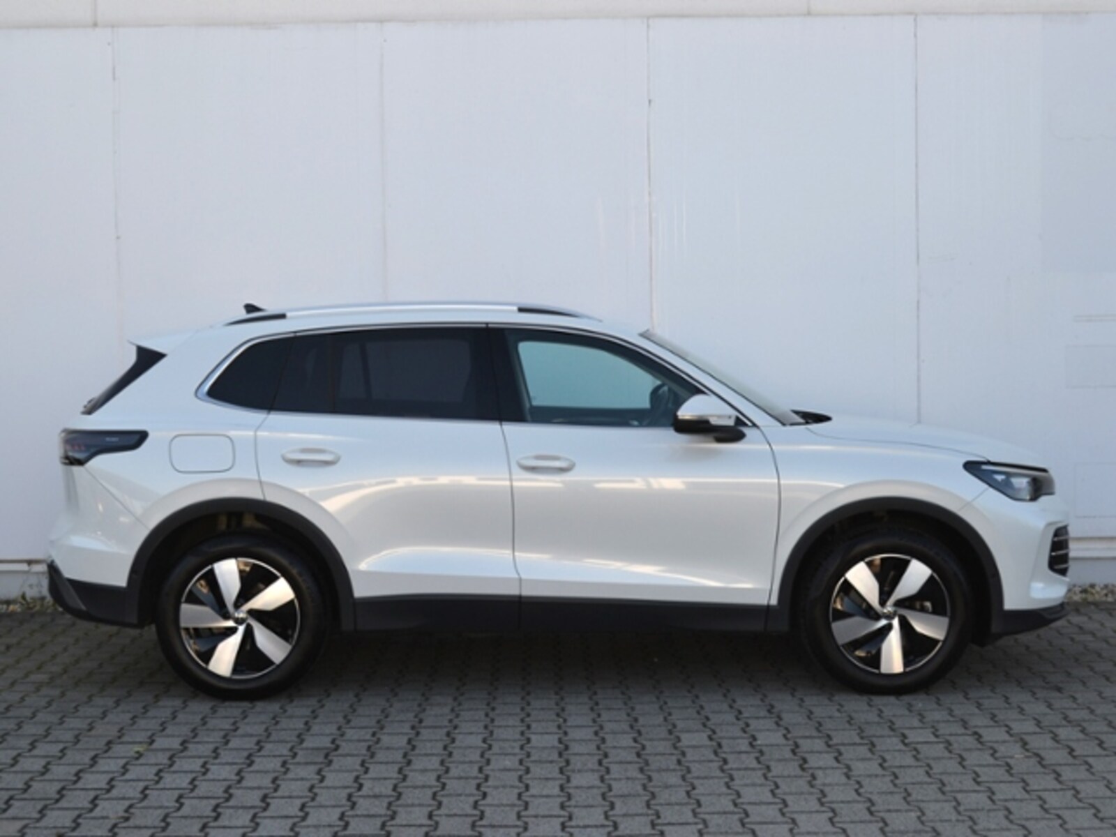 Volkswagen Tiguan – Bild 8