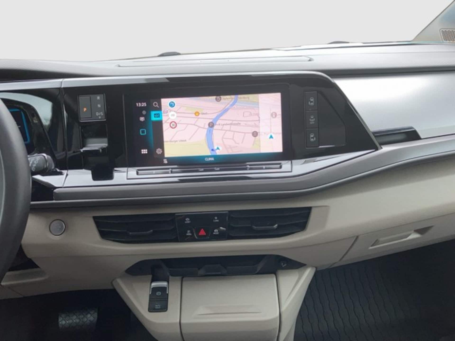 Volkswagen Multivan Basis-Modell