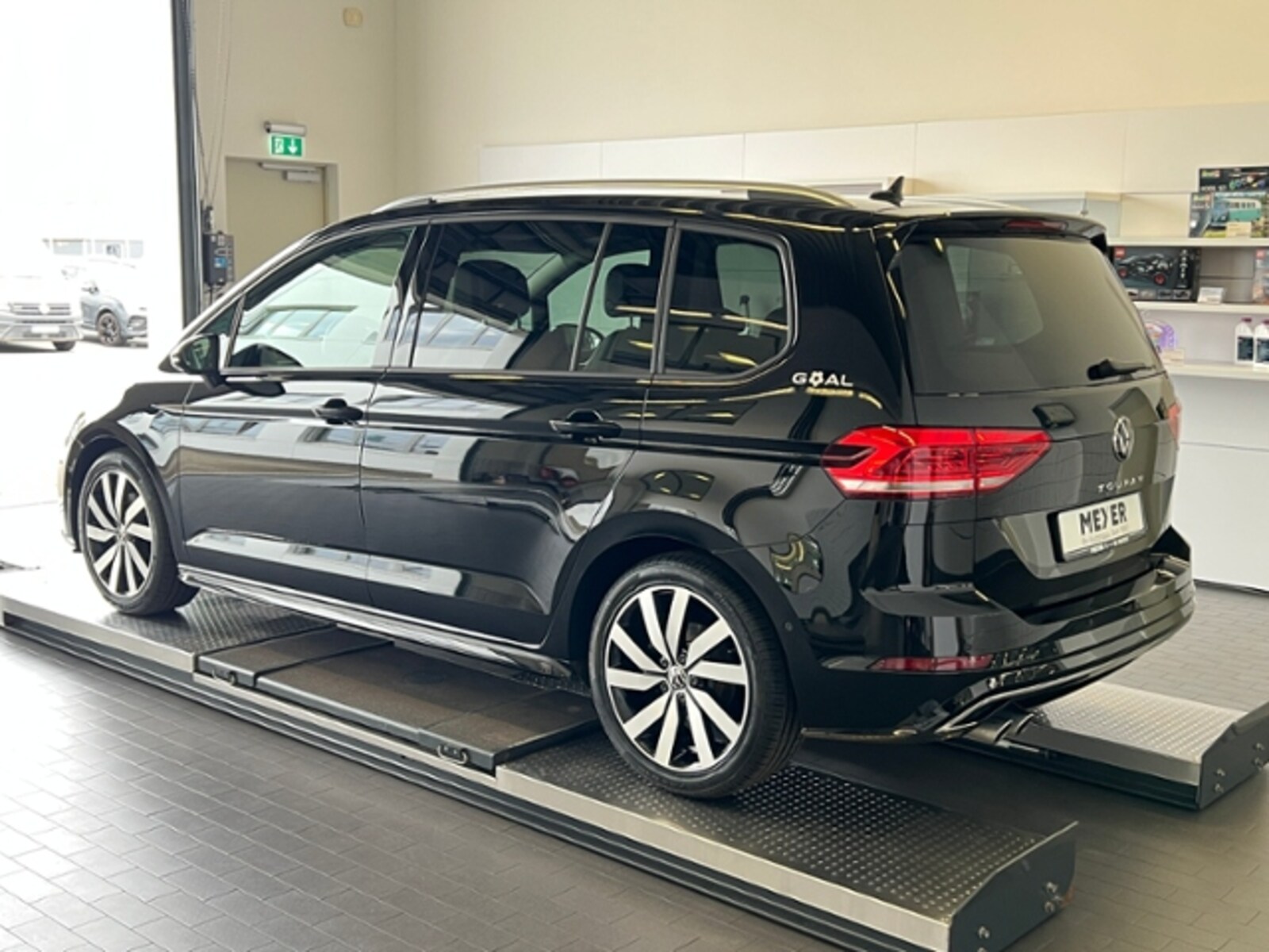Volkswagen Touran – Bild 3