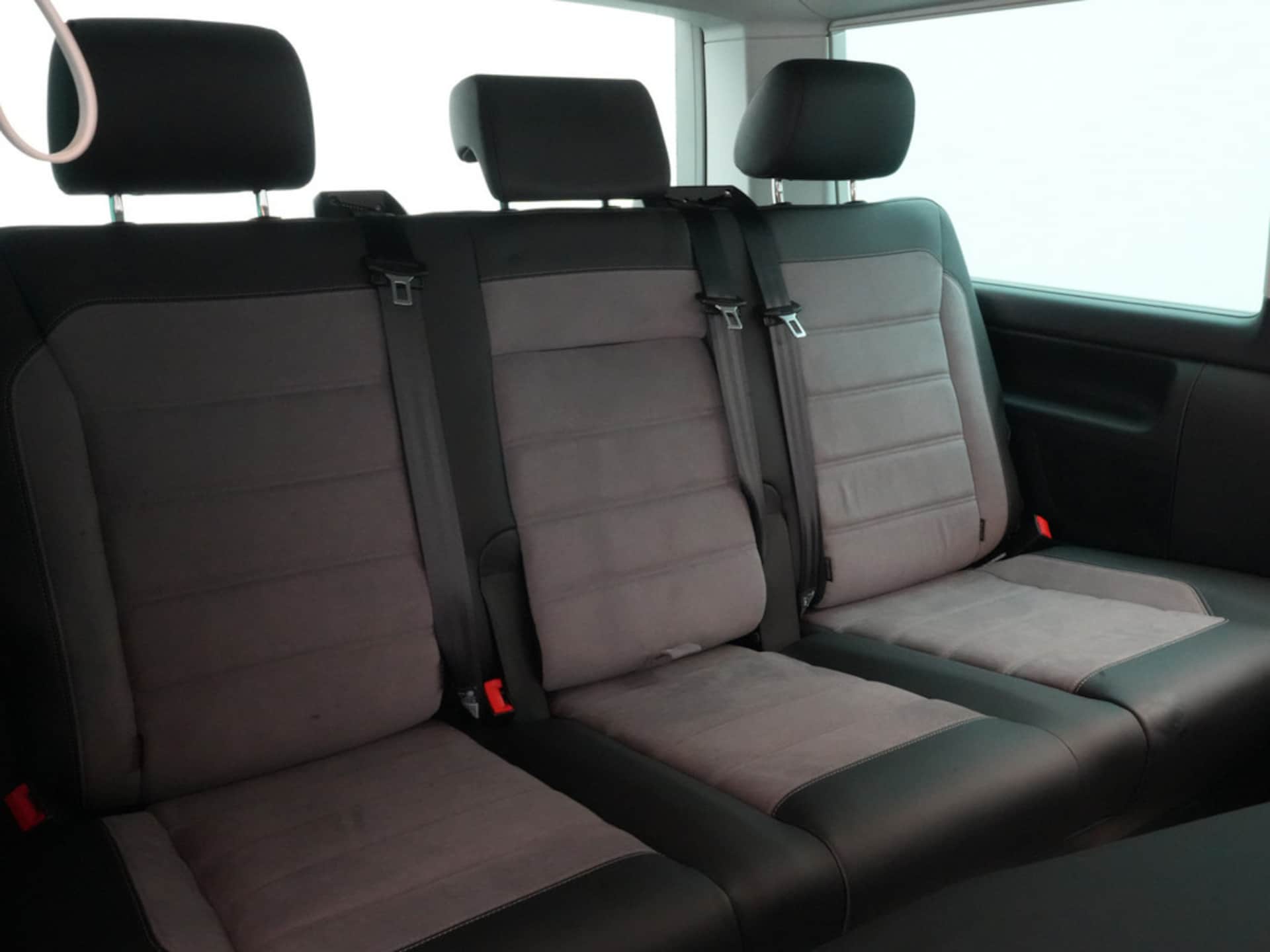 Volkswagen T6.1 California Beach