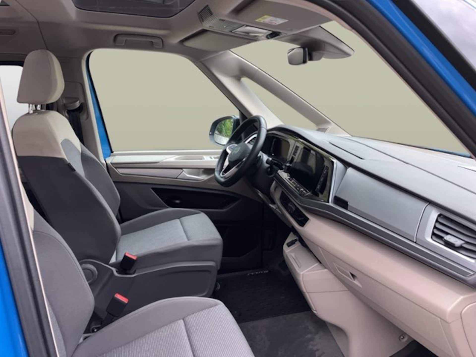 Volkswagen Multivan Basis-Modell