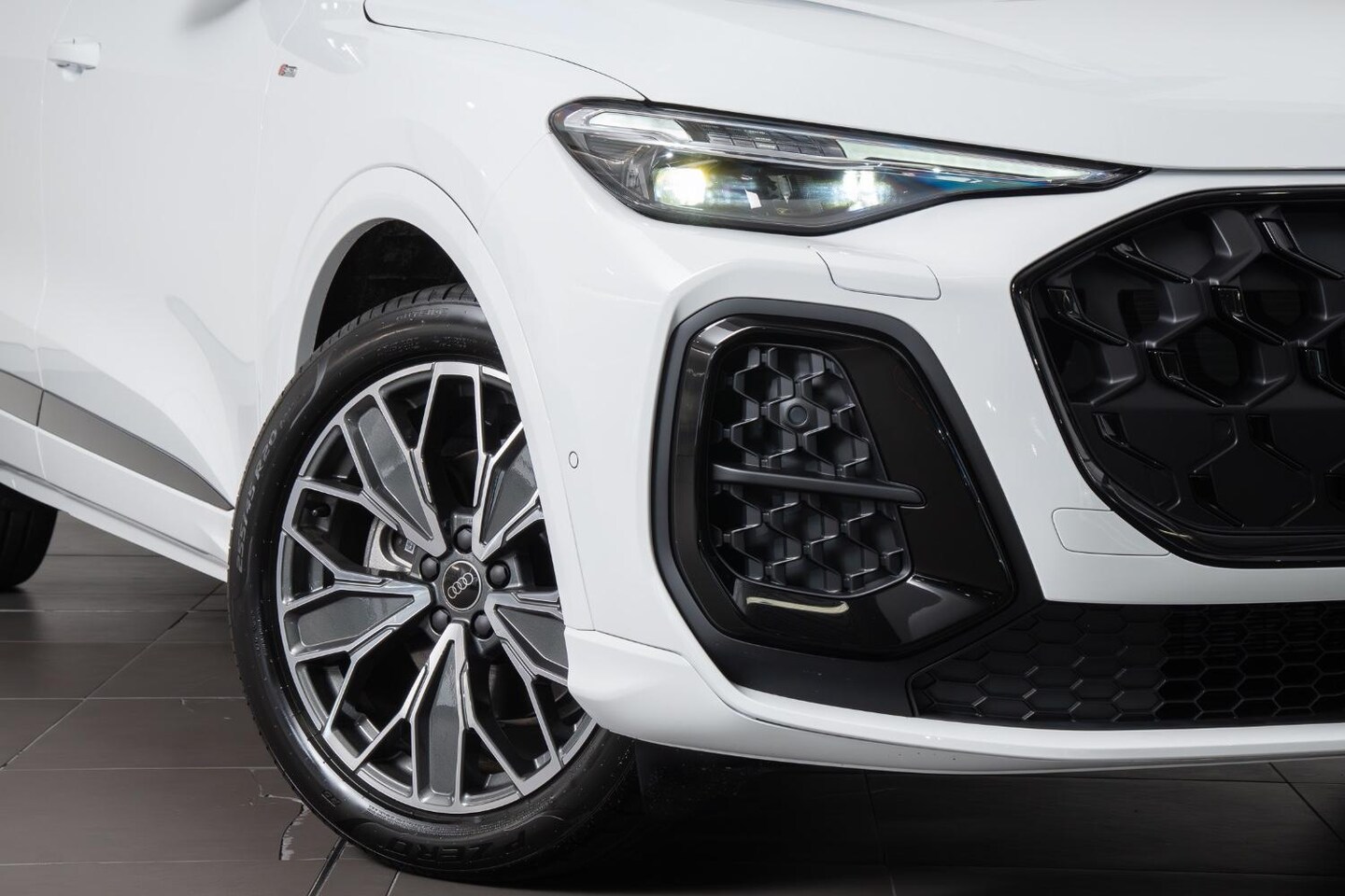Image about Audi Q5 Sportback TFSI quattro 200 kW sport