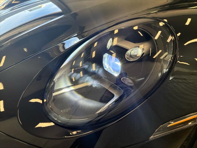 2024 PORSCHE 911 - Image 11