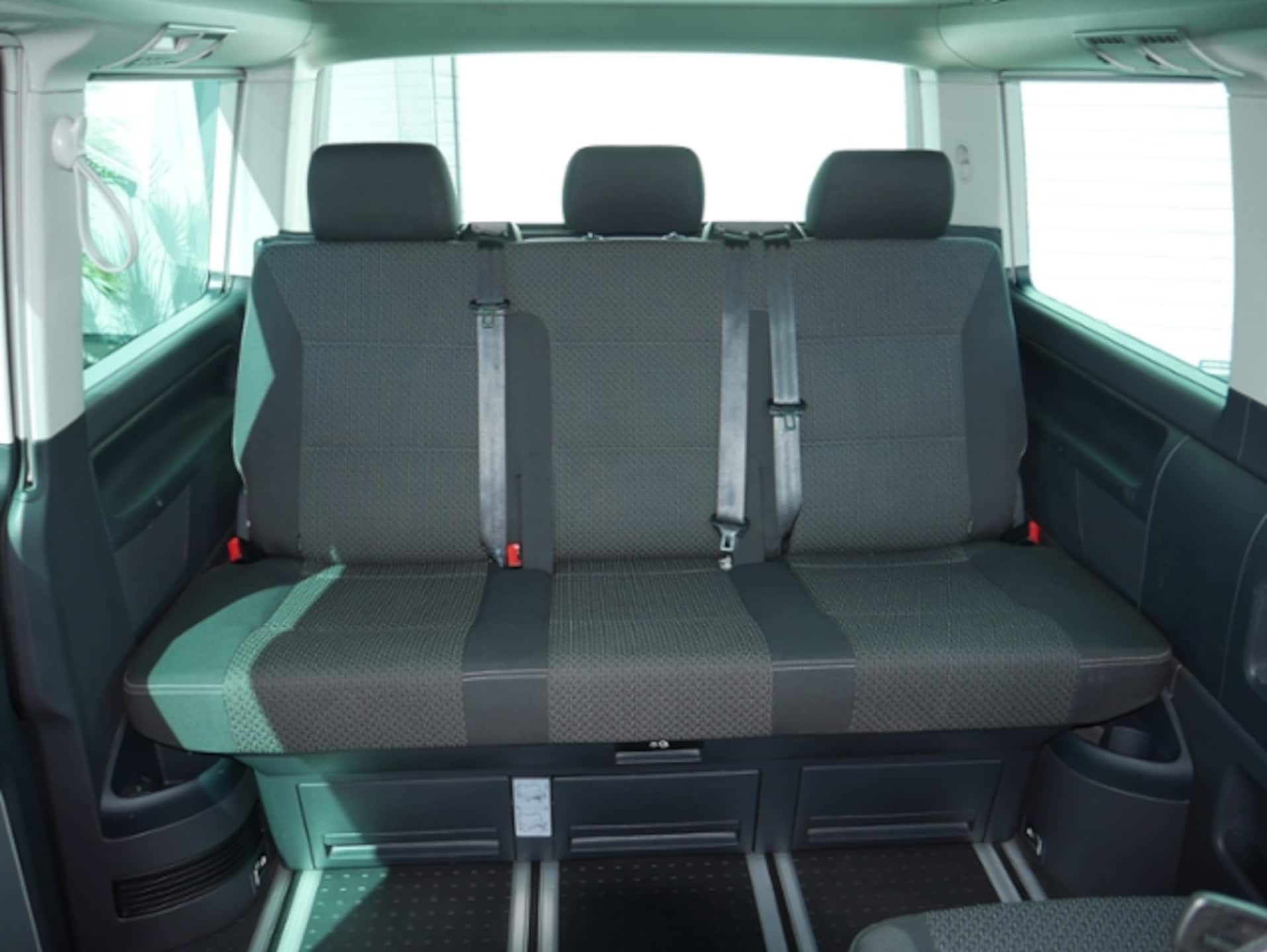 Volkswagen T6 California Beach
