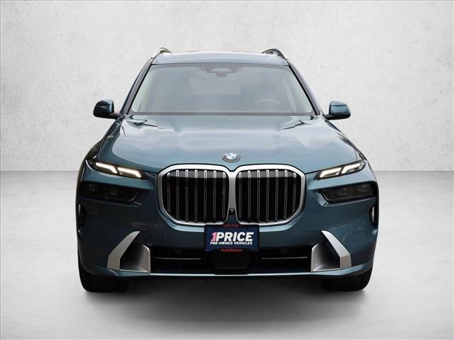 2023 BMW X7
