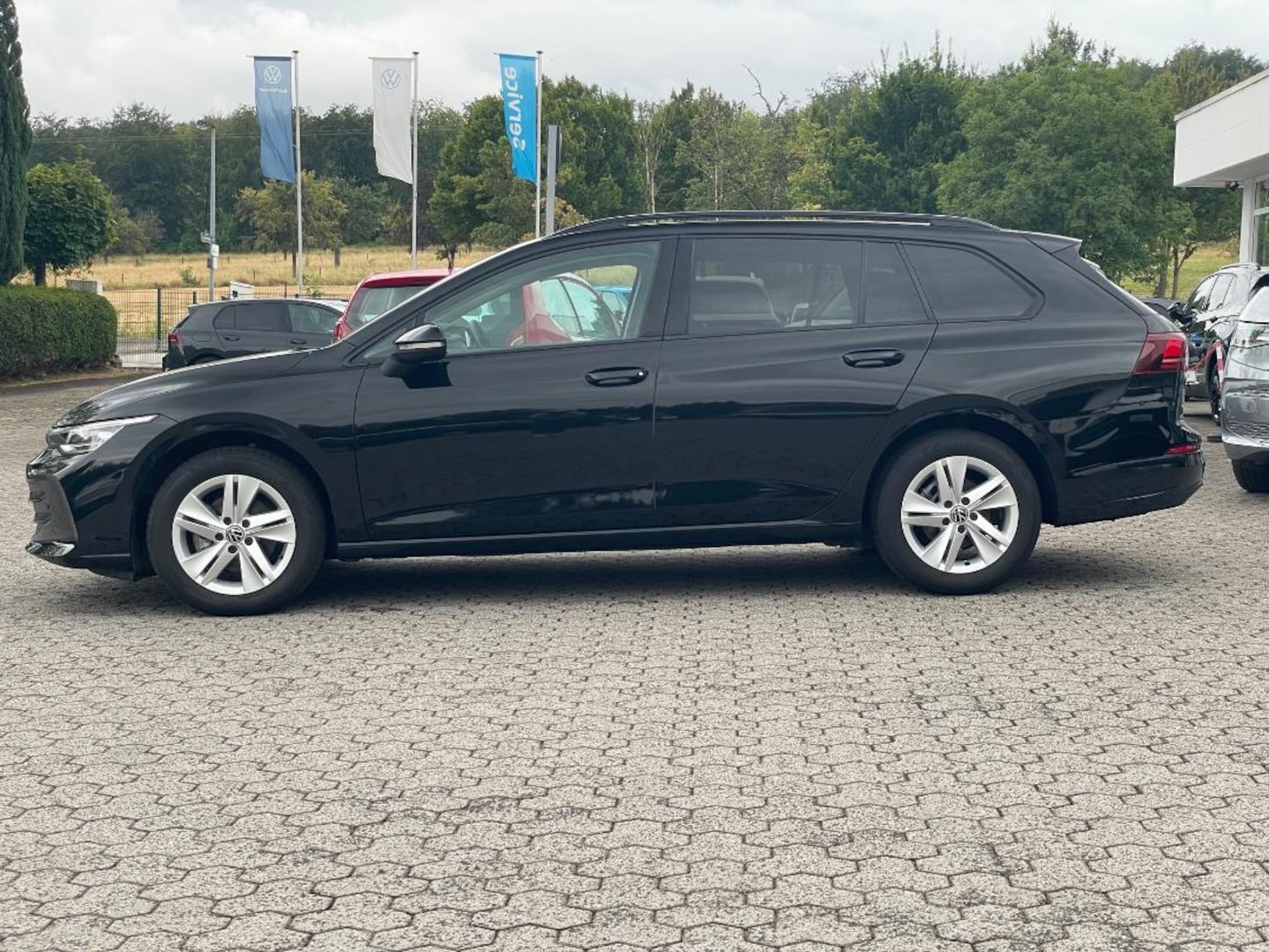 Volkswagen Golf Variant Life