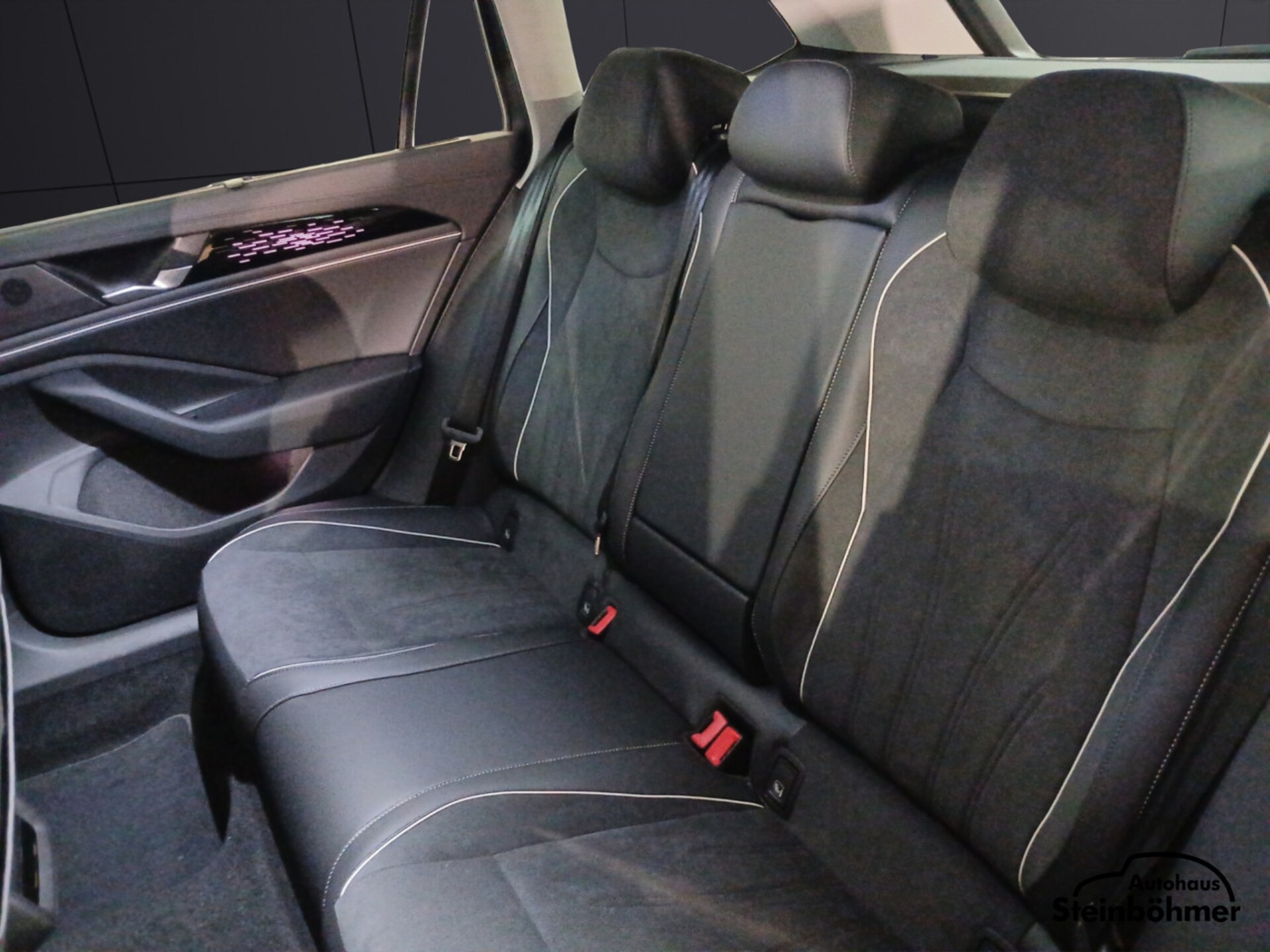 Volkswagen Passat Elegance