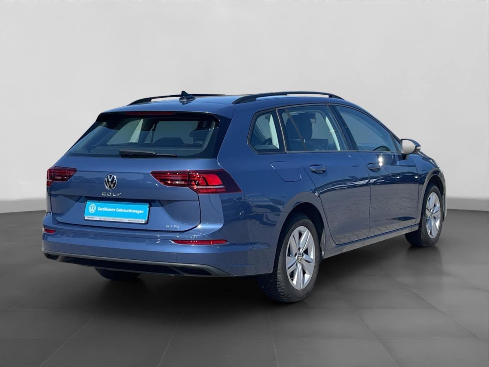 Volkswagen Golf Variant Life