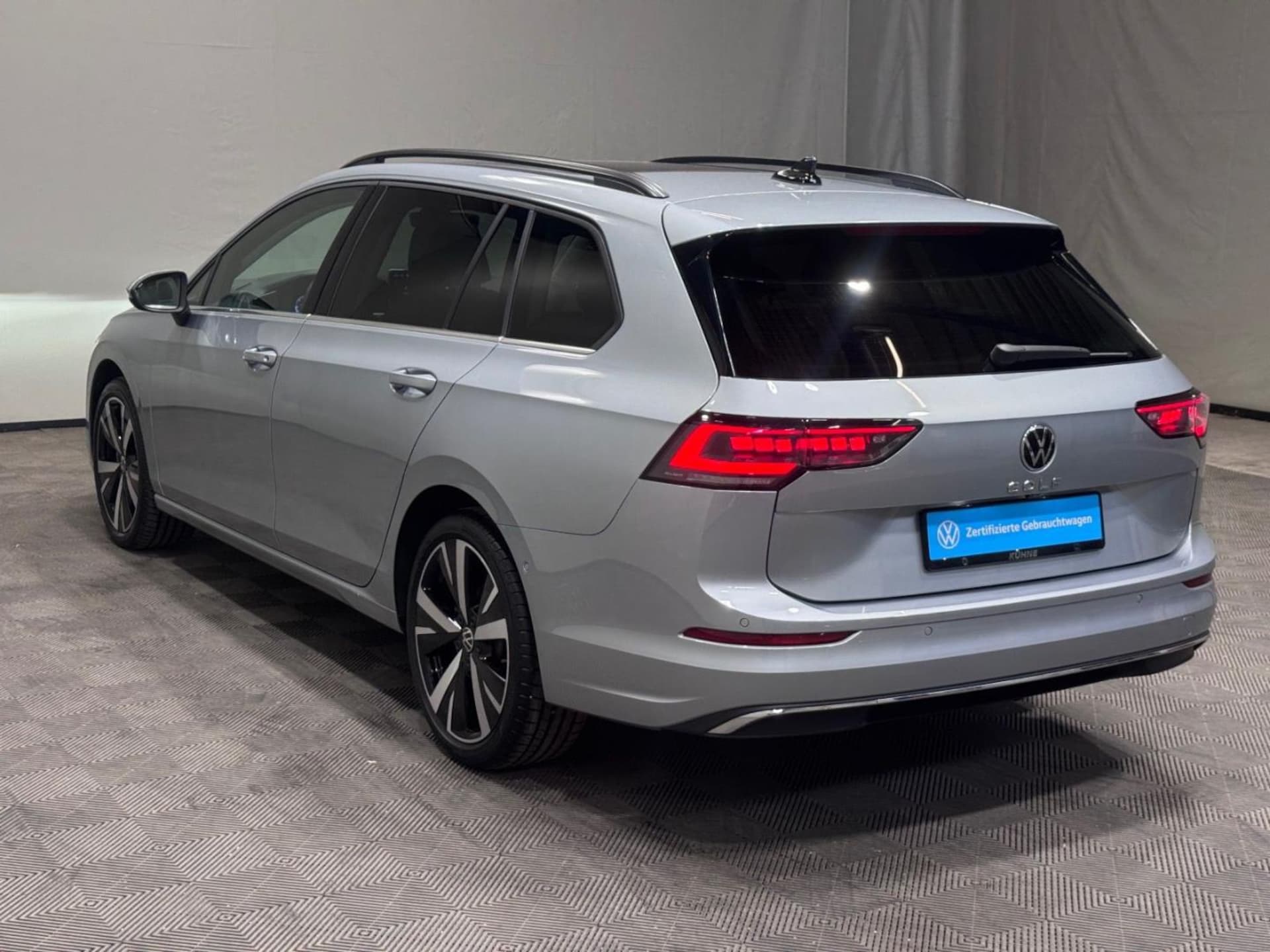 Volkswagen Golf Variant Style