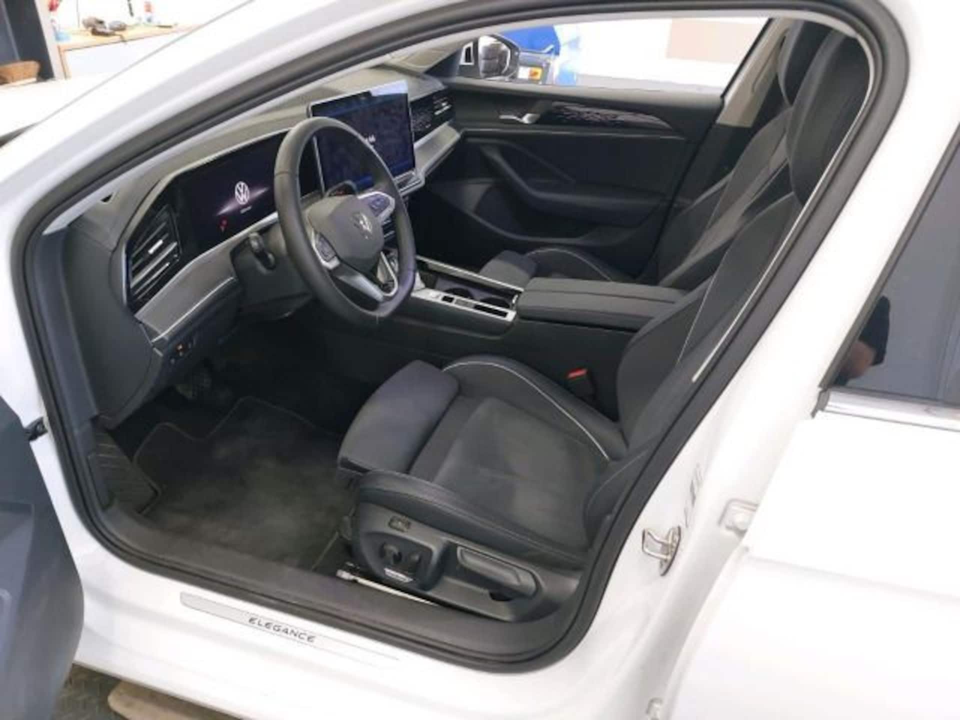 Volkswagen Passat Elegance