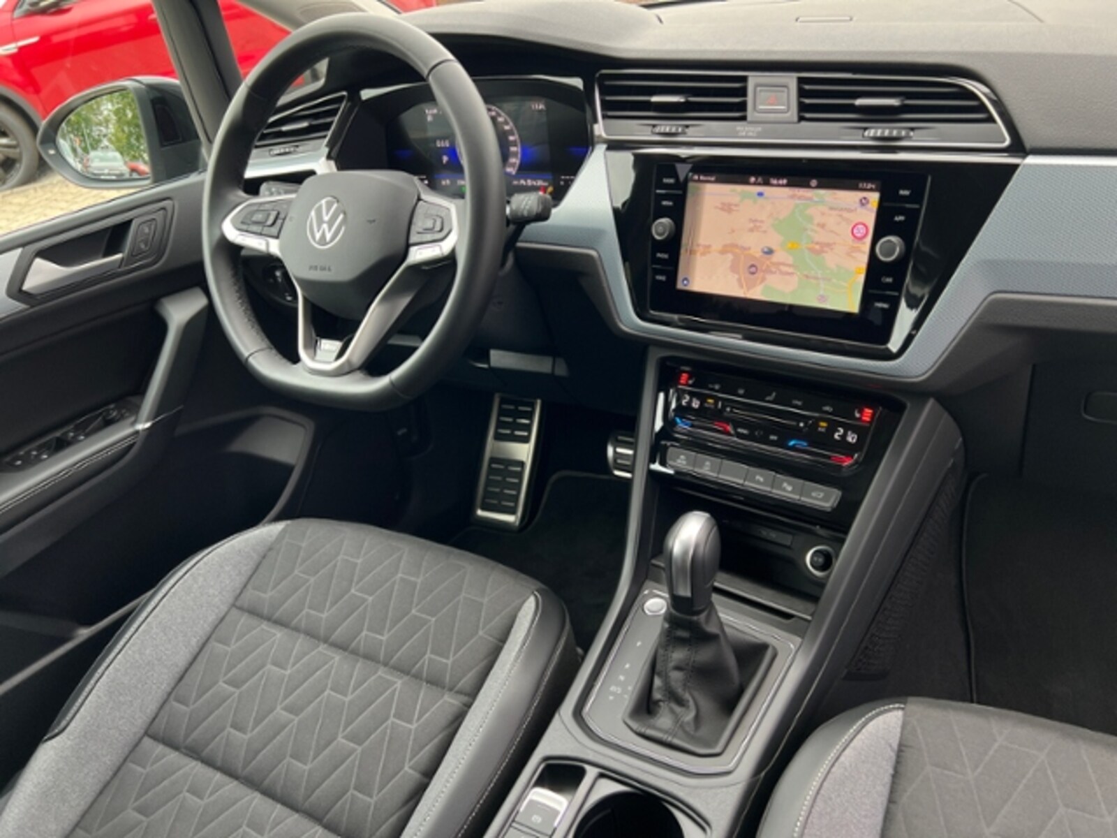 Volkswagen Touran – Bild 10